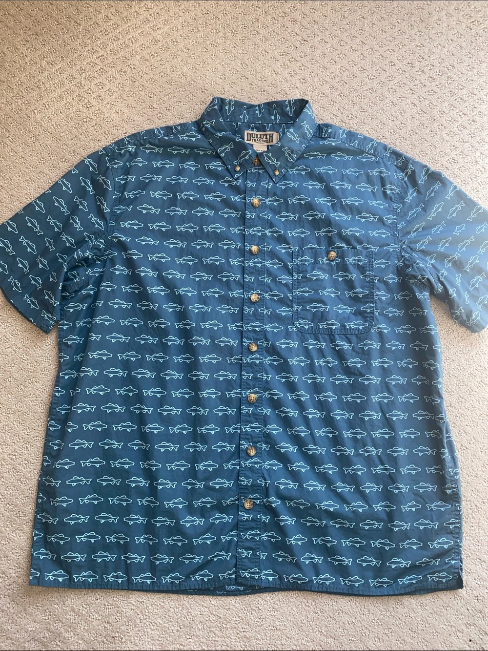 Duluth Trading Co Men’s Teal Short-Sleeve Button-Down with Light Aqua Fish Print